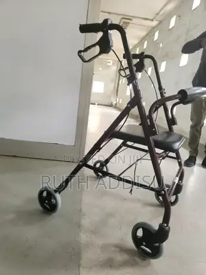 Photo - Best Quality Walker半島walking Aid藥水walker Four Wheel Walker