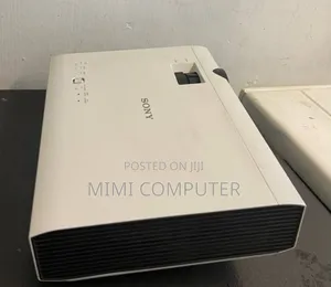 Sony Projector VPL-Dx102