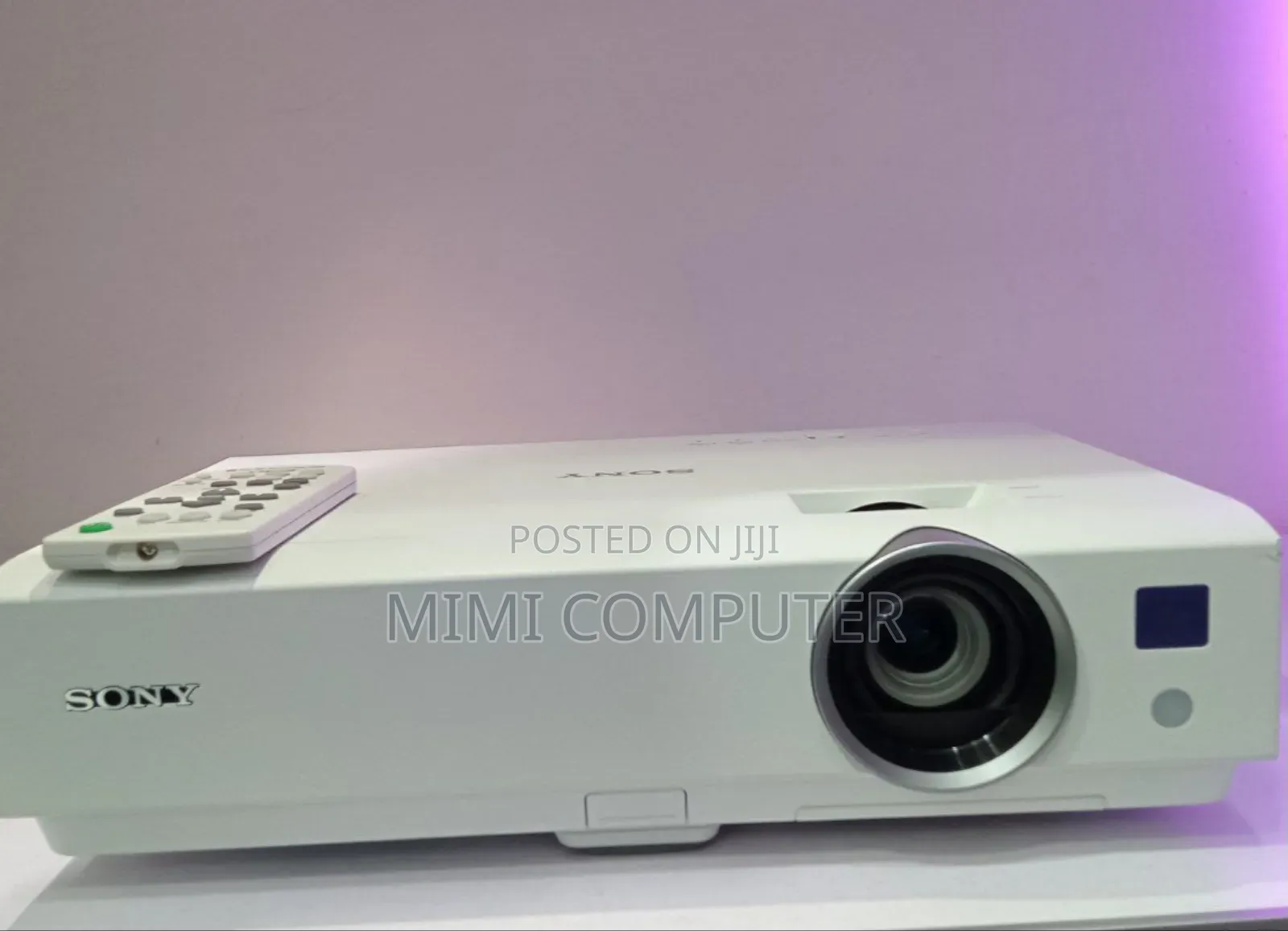 Sony Projector VPL-Dx102
