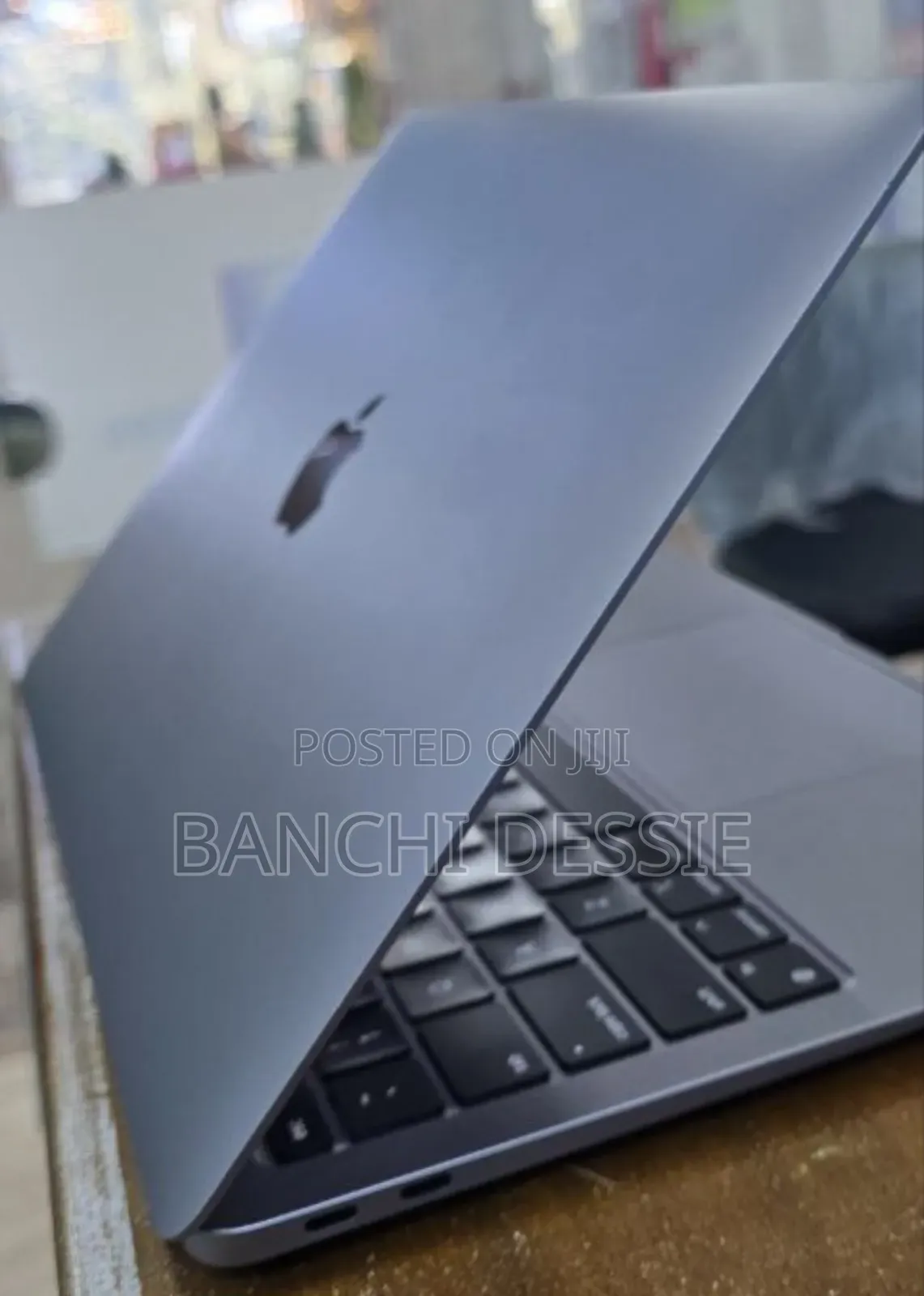 New Laptop Apple MacBook Pro M1 8GB Apple M1 SSD 256GB