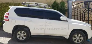 Toyota Land Cruiser Prado 2015 Ivory