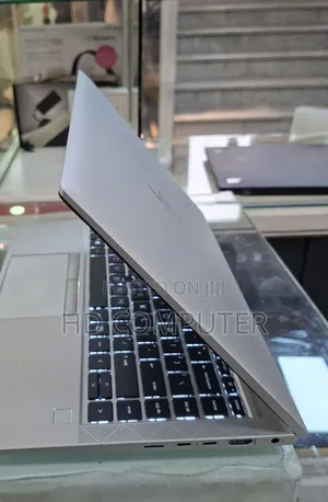 New Laptop HP EliteBook 845 G7 16GB AMD Ryzen 7 SSD 512GB