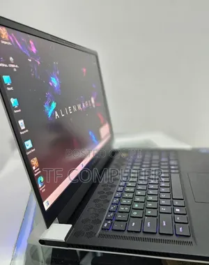 New Laptop Alienware M15 R3 32GB Intel Core I7 SSD 1T