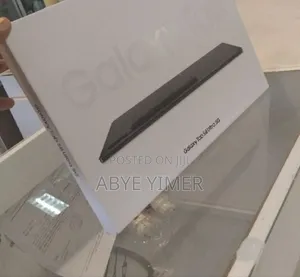 Photo - New Samsung Galaxy Tab S8 Ultra 256 GB Silver