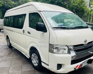Toyota HiAce 2017 White