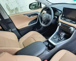 Toyota RAV4 2021 Ivory