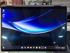 New Laptop HP Spectra 13 16GB Intel Core Ultra 7 SSD 1T