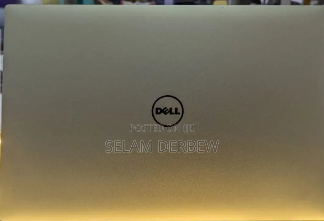 New Laptop Dell XPS 15 8GB Intel Core I5 SSD 256GB