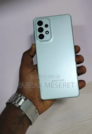 New Samsung Galaxy A73 5G 256 GB Silver