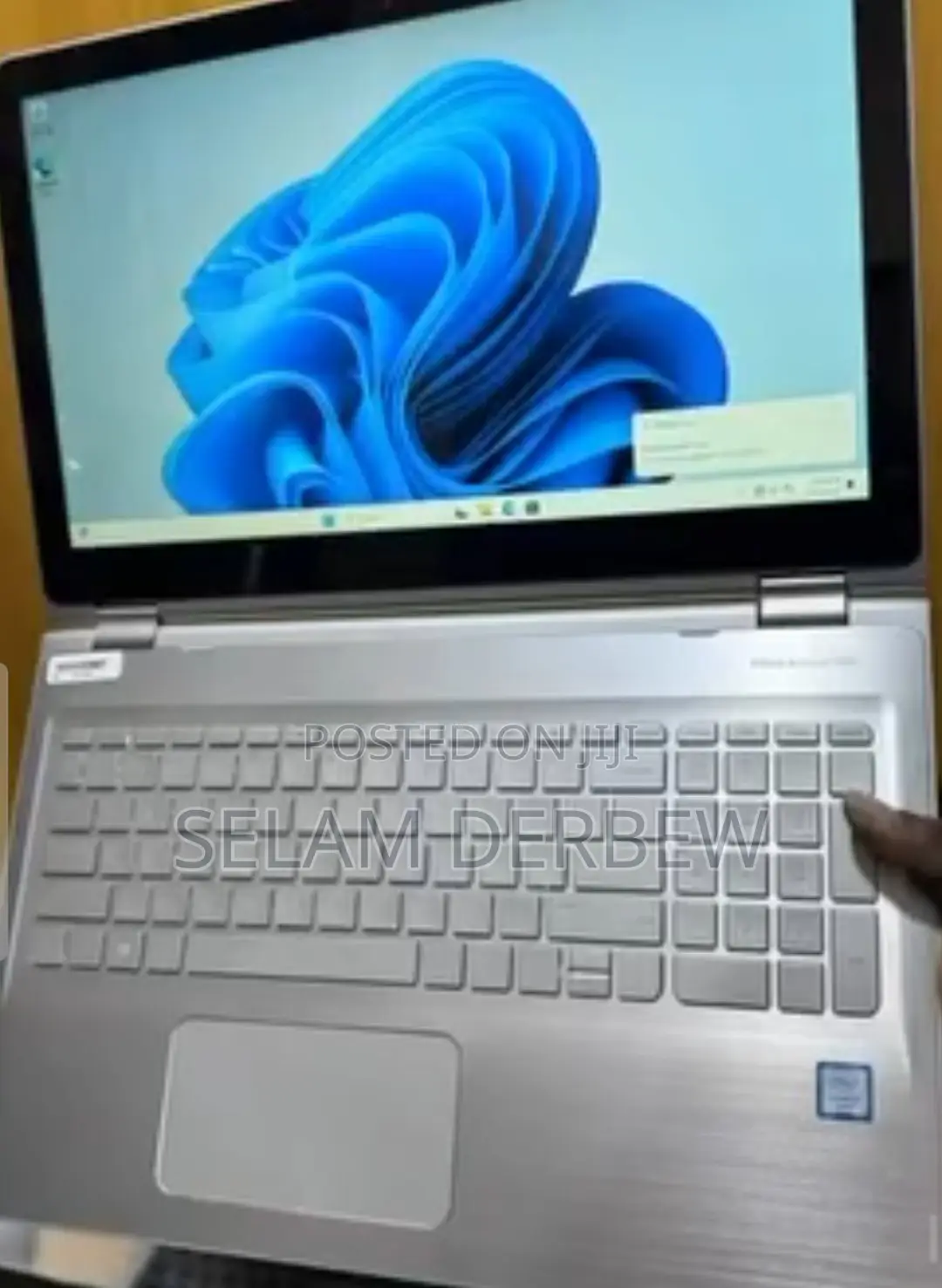 New Laptop HP Envy X360 8GB Intel Core I5 HDD 1T