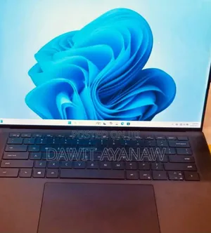 New Laptop Dell 16GB Intel Core I7 SSD 512GB