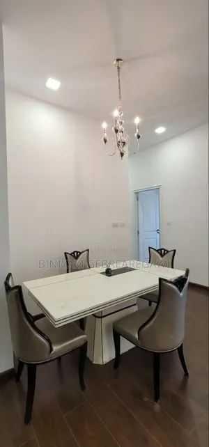Furnished 5bdrm Apartment in Apartment, Yeka for rent