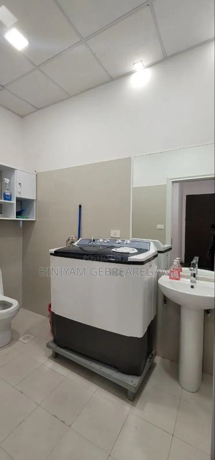 Furnished 5bdrm Apartment in Apartment, Yeka for rent