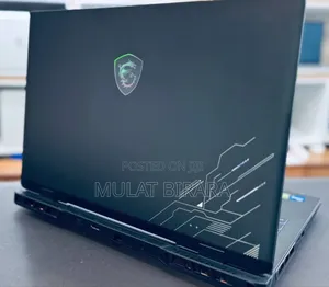 New Laptop MSI Crosshair 15 B12U 16GB Intel Core I7 SSD 1T