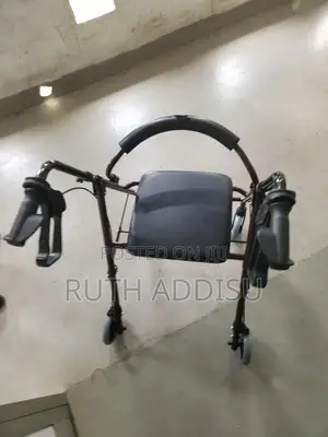 Photo - Walker黨籍walker起來walker說法walker出現walker什差walker With Seat New