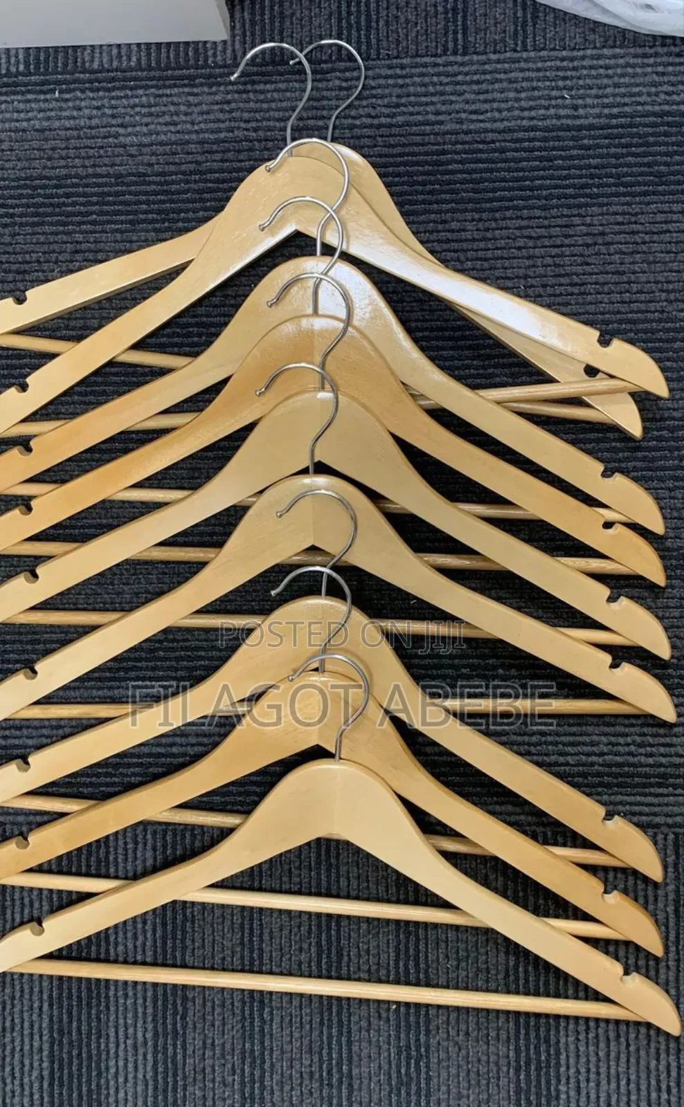 Solid Wood Suit Hanger. Imported 24pack Closit Hangers