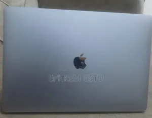 New Laptop Apple MacBook Pro 2017 16GB Intel Core I7 SSD 512GB