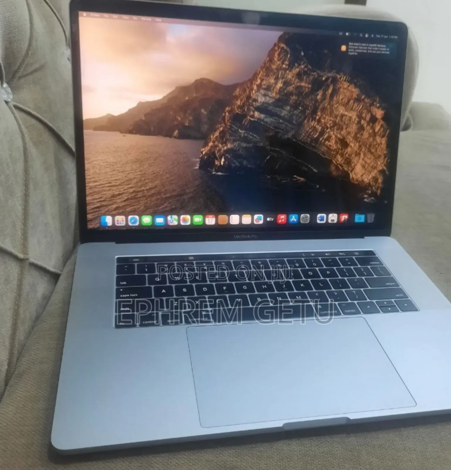 New Laptop Apple MacBook Pro 2017 16GB Intel Core I7 SSD 512GB