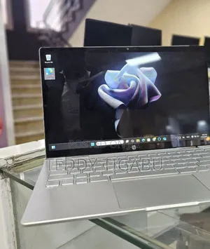 New Laptop HP Pavilion X360 8GB Intel Core I5 SSD 512GB