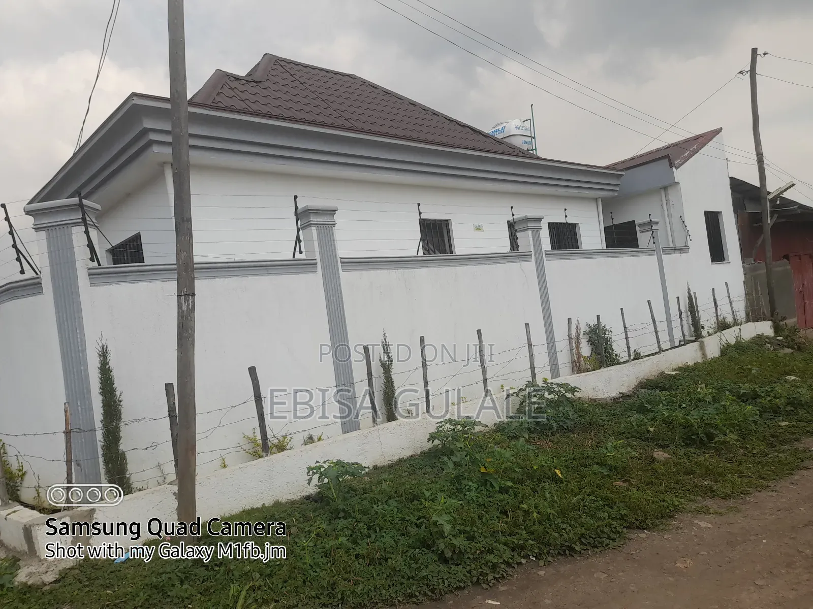 Furnished 5bdrm Farm House in Oromia-Finfinne for sale