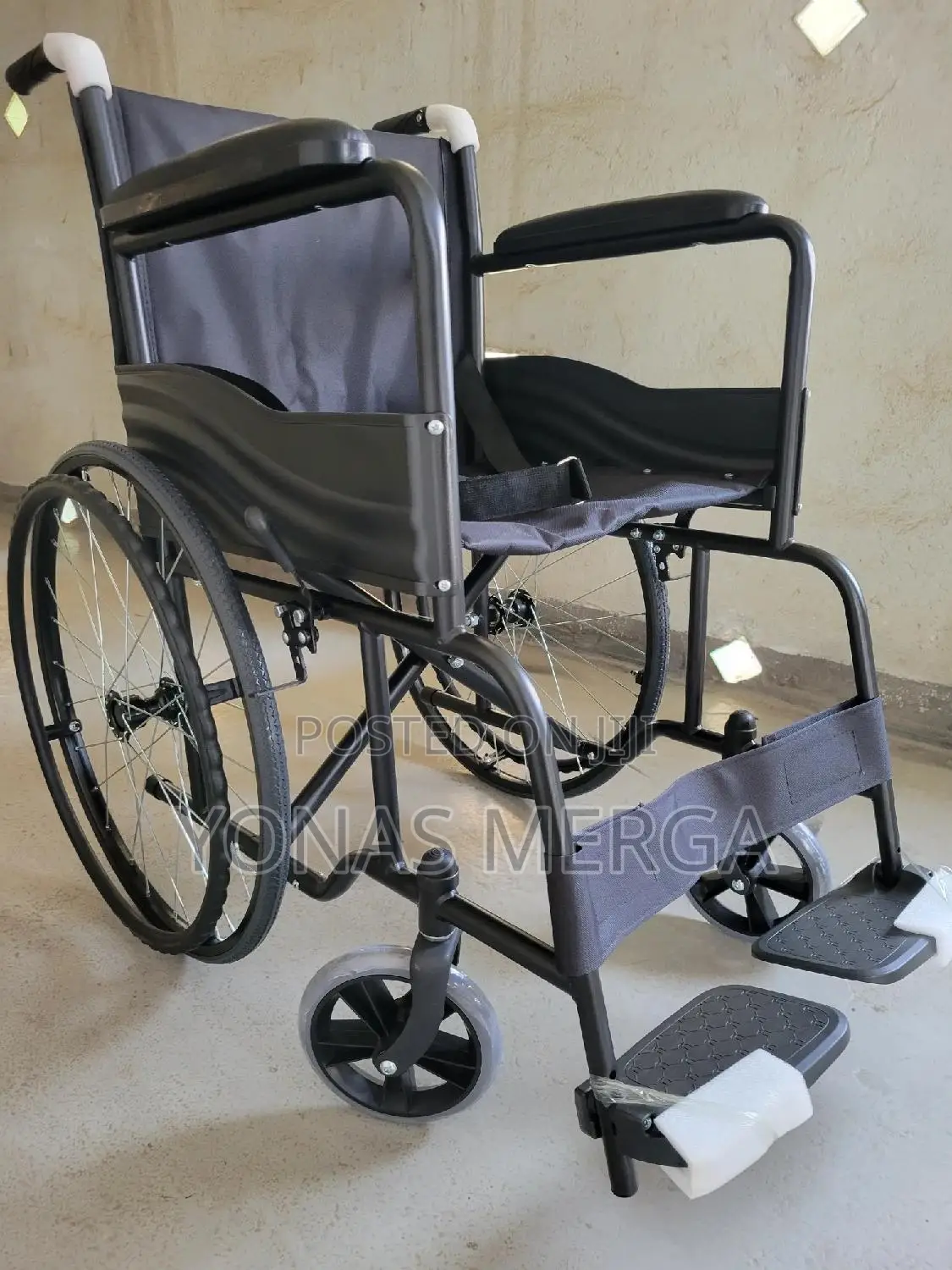 Packed Yuwell Wheelchairت刃wheelchair0ṣwheelchair~•Wheelchair