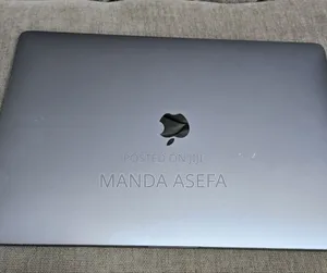 New Laptop Apple MacBook Pro 2019 32GB Intel Core I9 SSD 512GB