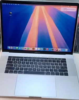 New Laptop Apple MacBook Pro 32GB Intel Core I9 SSD 1T