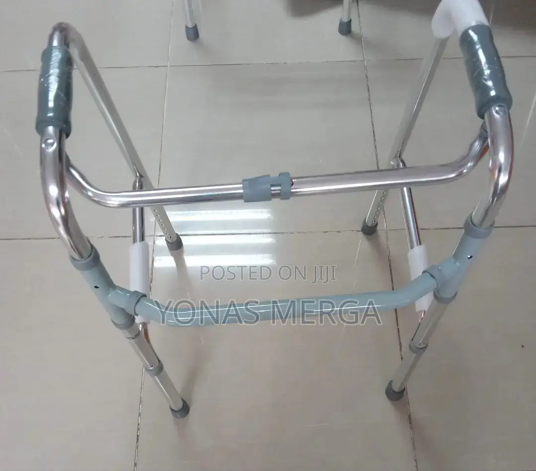 Walker兕٣walker{}Med-E Move Folding Walker - Chrome Finish