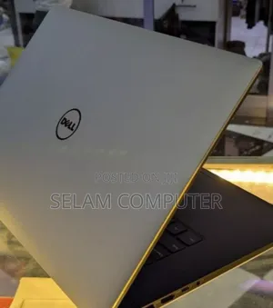 New Laptop Dell XPS 15 8GB Intel Core I5 SSD 256GB