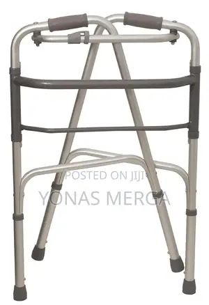 Walker ف儿walker○沙while Walking as It Is Made From Aluminum