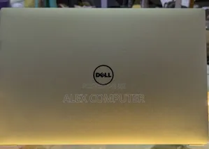 New Laptop Dell XPS 15 8GB Intel Core I5 SSD 256GB