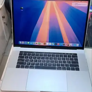 New Laptop Apple MacBook Pro 2018 32GB Intel Core I9 SSD 1T