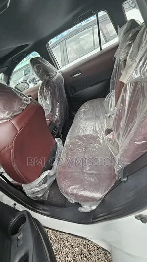 New Toyota Corolla LE 2024 White