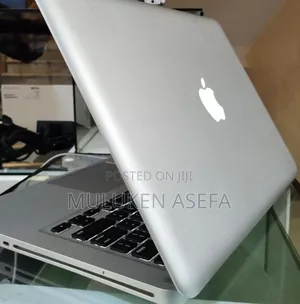New Laptop Apple MacBook Pro 4GB Intel Core I5 SSD 500GB