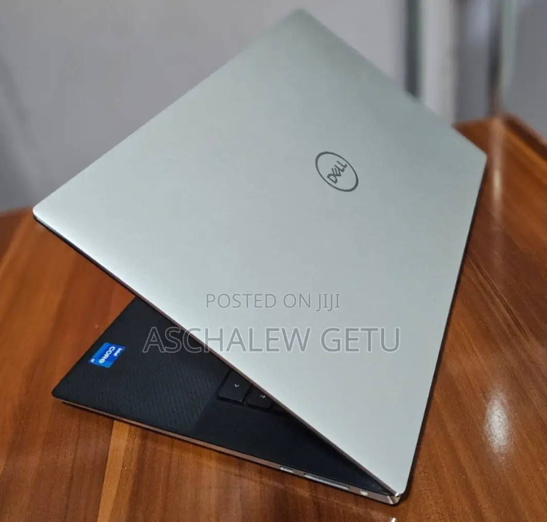 New Laptop Dell XPS 15 16GB Intel Core I7 SSD 512GB