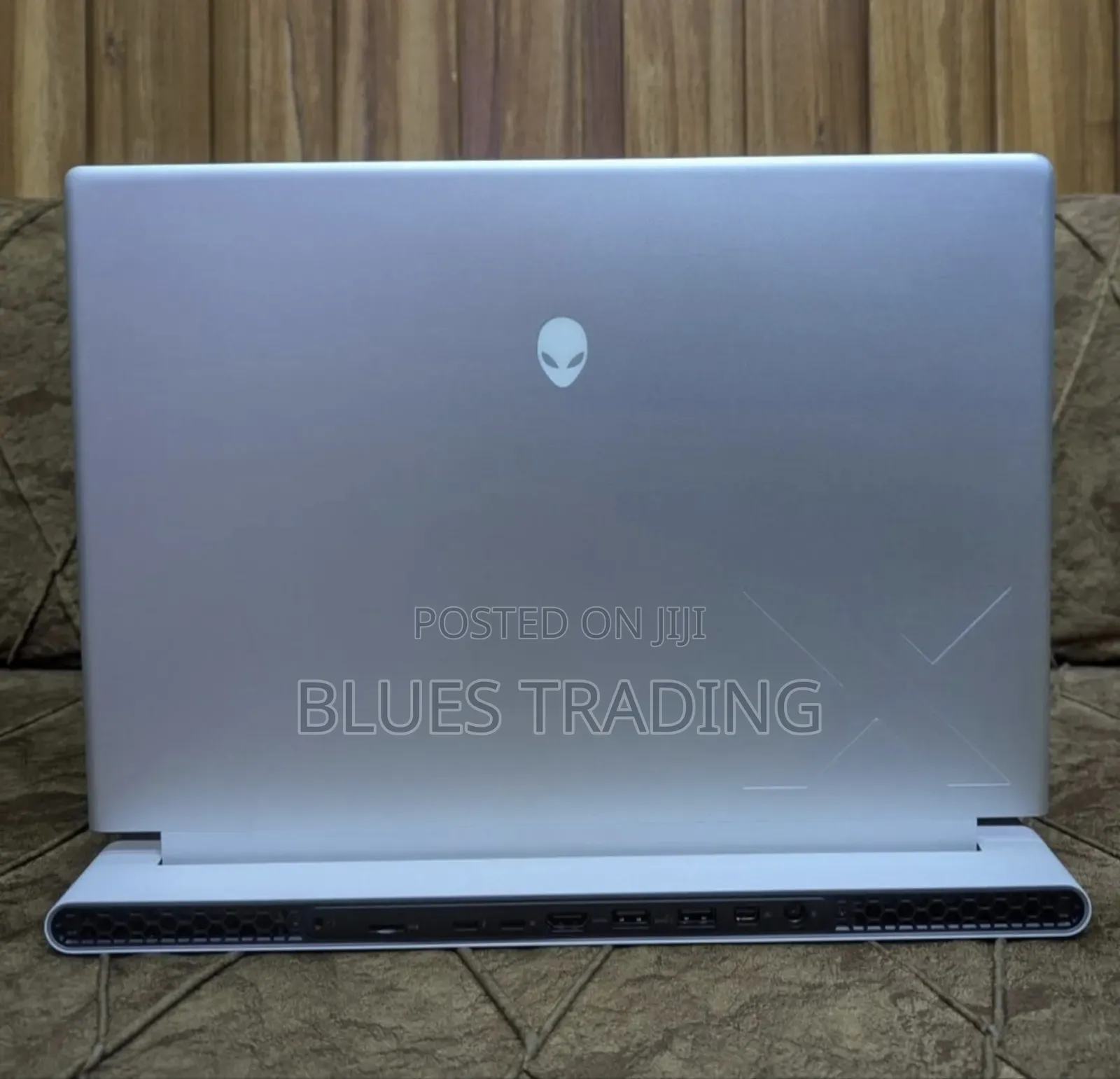 New Laptop Alienware M17x R2 16GB Intel Core I9 SSD 1T