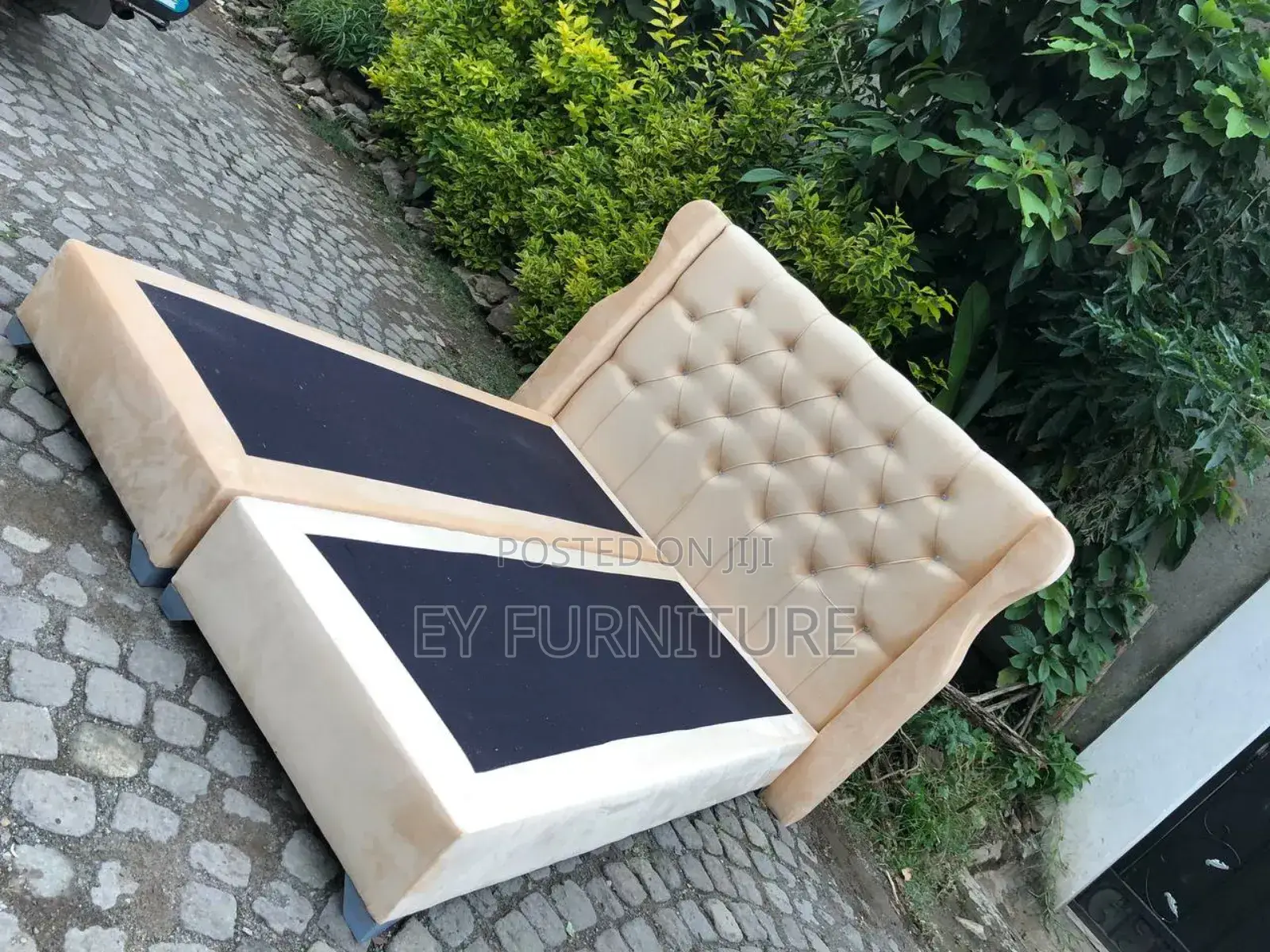 Alga አልጋ Bed Furniture