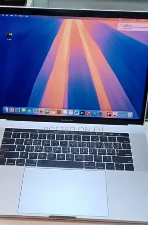 New Laptop Apple MacBook Pro 2018 32GB Intel Core I9 SSD 1T