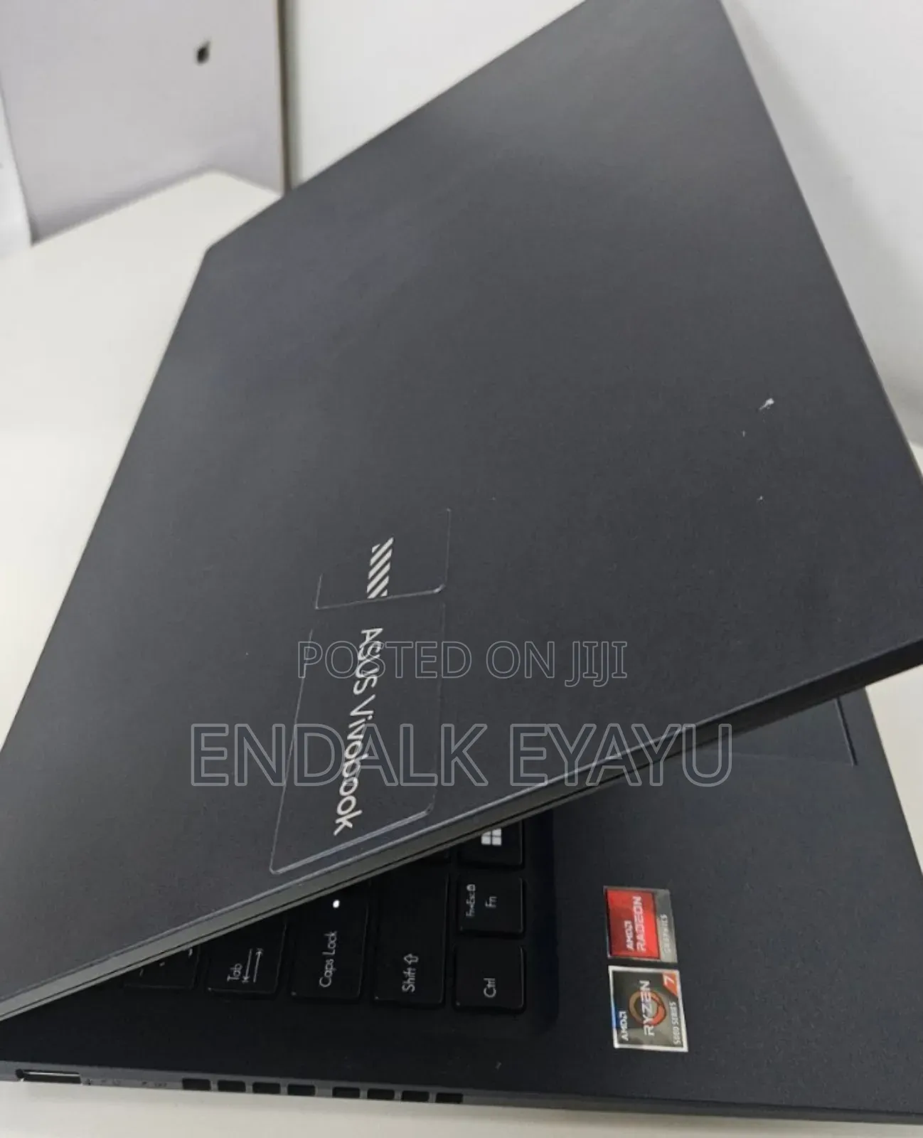 New Laptop Asus 16GB AMD Ryzen 7 SSD 512GB