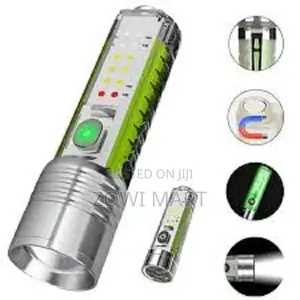 Multifunctional Zoom Flashlight 520a