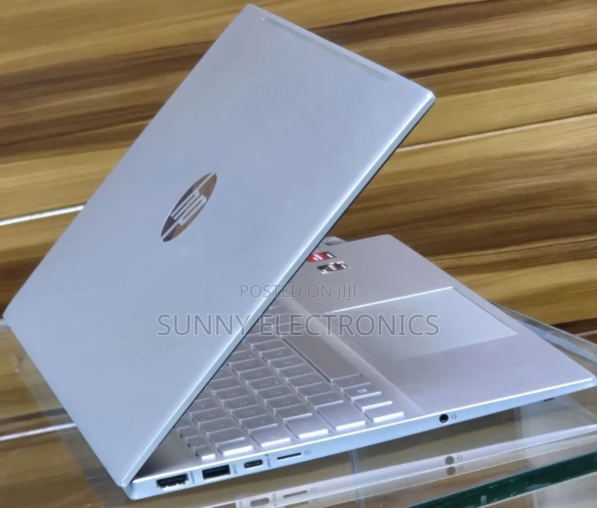 New Laptop HP Pavilion 15 8GB AMD Ryzen 5 SSD 512GB