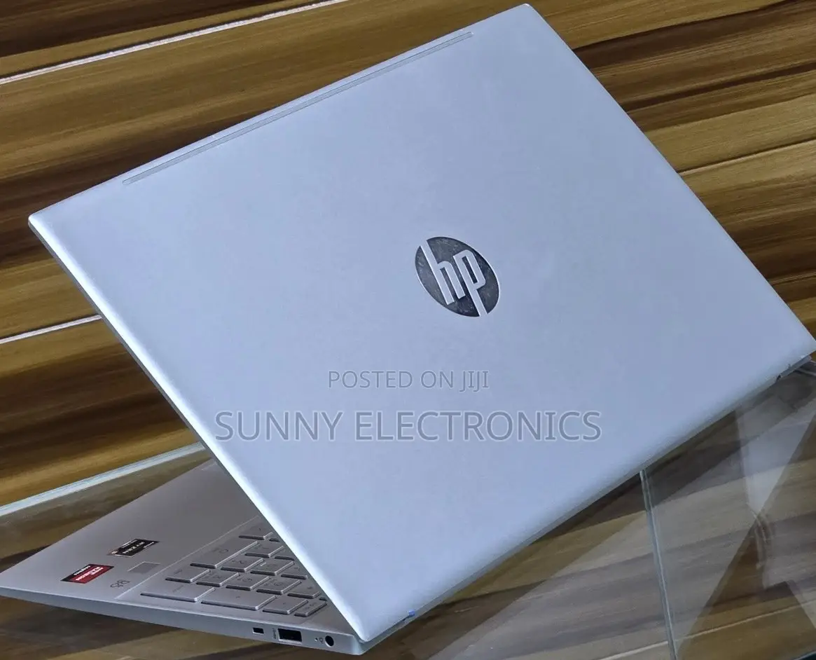 New Laptop HP Pavilion 15 8GB AMD Ryzen 5 SSD 512GB