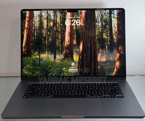 New Laptop Apple MacBook Air 2024 M3 13-Inch 8GB Apple M3 SSD 256GB