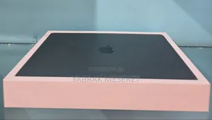 Photo - New Laptop Apple MacBook Air 2024 M3 13-Inch 8GB Apple M3 SSD 256GB