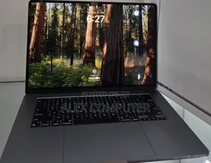 New Laptop Apple MacBook Air 2024 M3 15-Inch 8GB Apple M3 SSD 256GB