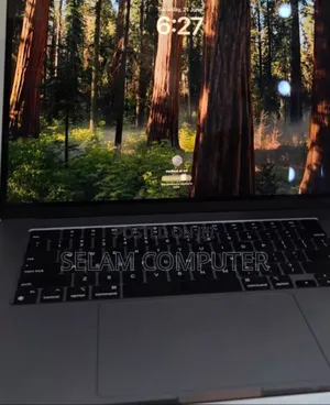 New Apple MacBook Air 2024 M3 15-Inch 8GB Intel Core M3 SSD 256GB