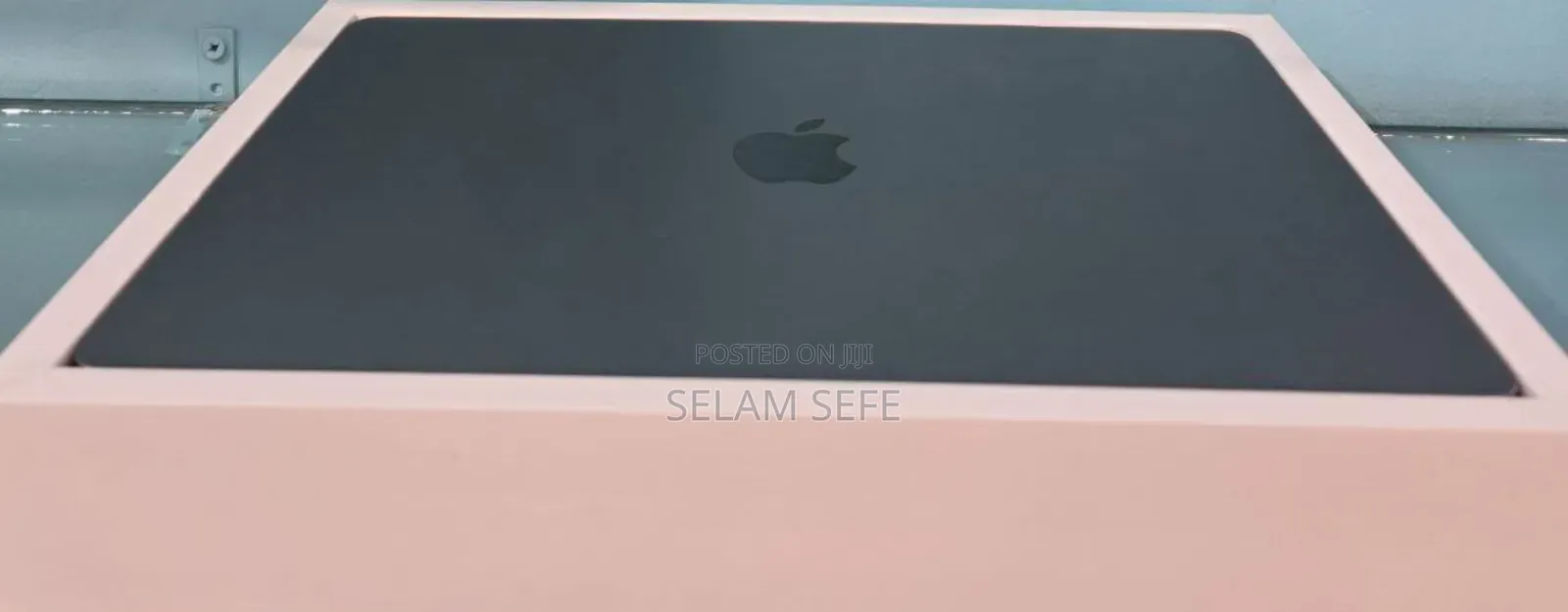 New Laptop Apple MacBook 8GB Intel Core I9 SSD 128GB