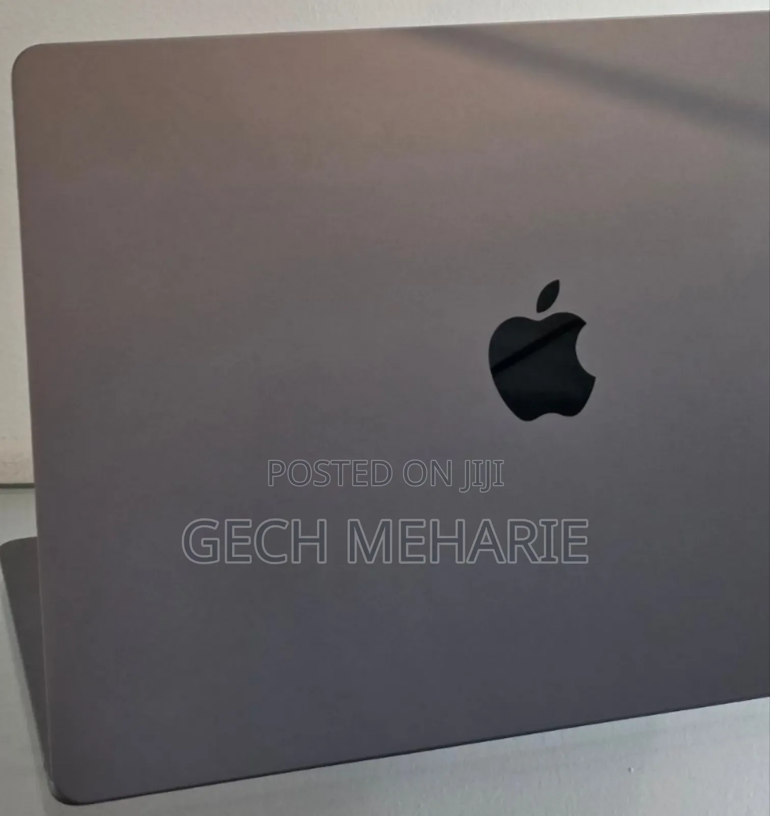 New Laptop Apple MacBook Air 2024 M3 15-Inch 8GB Apple M3 SSD 256GB