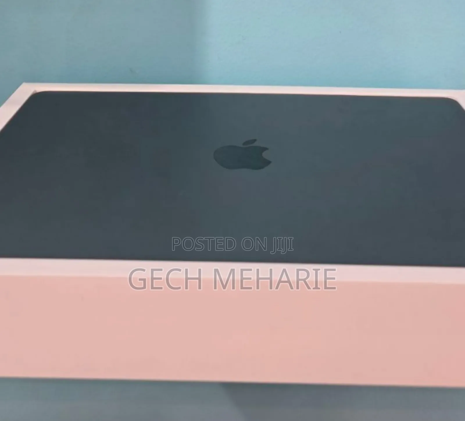 New Laptop Apple MacBook Air 2024 M3 15-Inch 8GB Apple M3 SSD 256GB