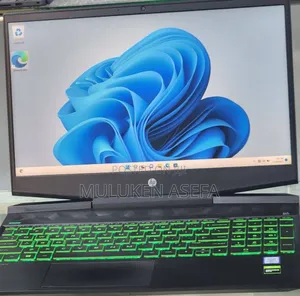 New Laptop HP Pavilion 15 8GB Intel Core I5 SSD 256GB